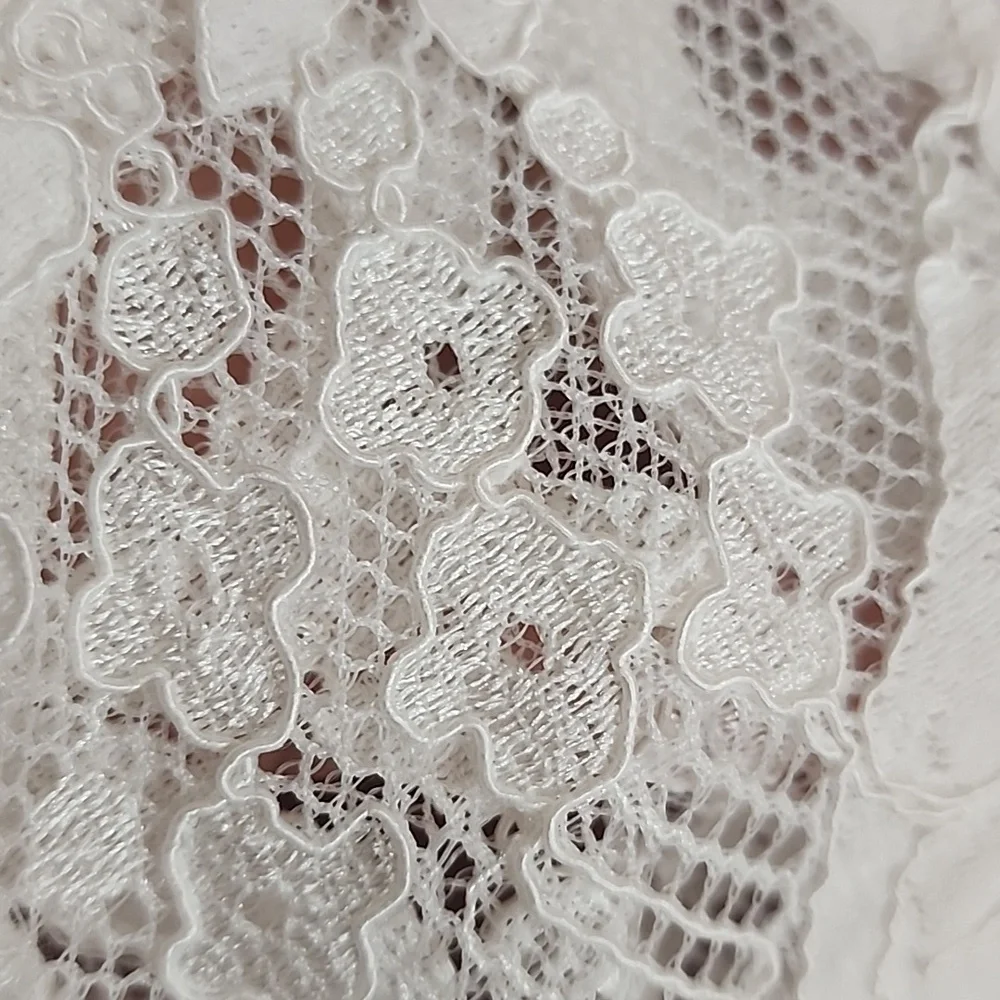 Lace Crop Top with Tulle Bell Sleeves Chelsea size small  like new without tag - Picture 12 of 12